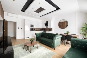 Luxury Large Apartment in Central London
